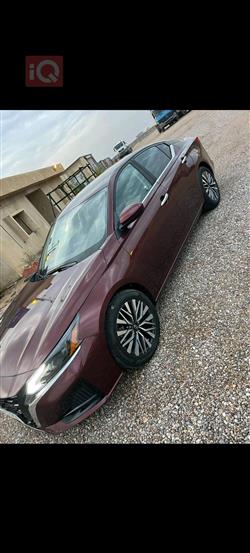 نيسان ألتيما